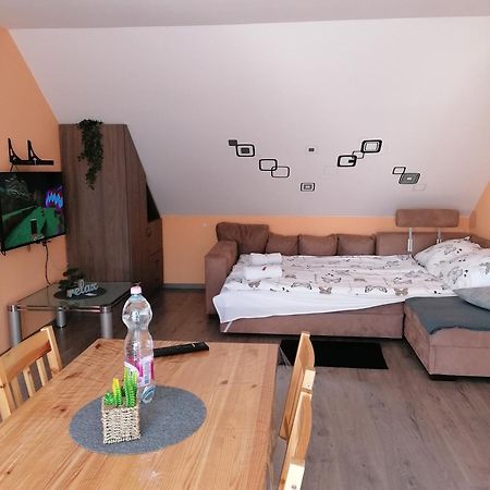 Zita Apartman Eğri Dış mekan fotoğraf