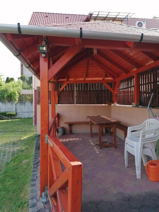 Zita Apartman Eğri Dış mekan fotoğraf