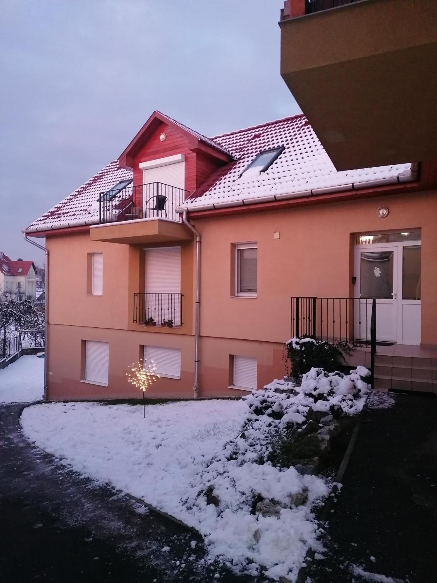 Zita Apartman Eğri Dış mekan fotoğraf